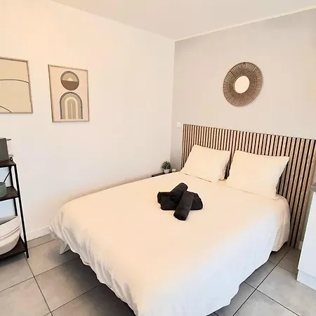 Cosy Et Elegant Avec Place Privee * לה מאנש