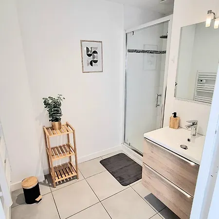 Cosy Et élégant Avec Place Privée Apartamento *