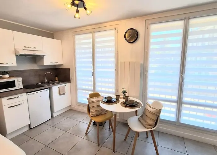 Cosy Et Elegant Avec Place Privee *